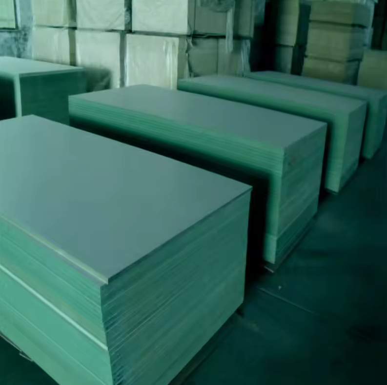 1220*2800mm Low Price 18mm Green Color Water Proof Green Mdf Board